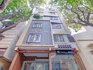 Treebo Trend White Inn - 2 km Away from Chinnaswamy Stadium, Bangalore