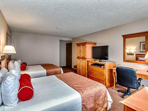 Best Western Plus Oak Harbor Hotel  Conference Center