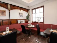 Hotel König Các khách sạn ở Schwechat