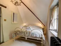 Cosy Cot