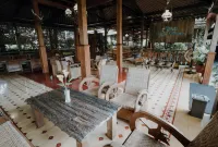 Joglo Ayem Tentrem Các khách sạn ở Kalasan