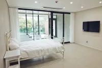 Wando (Bogildo) Blackstone Pension Hotels in 