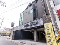 Yongin 172st Hotel in zona Stazione Ferroviaria Jukjeon