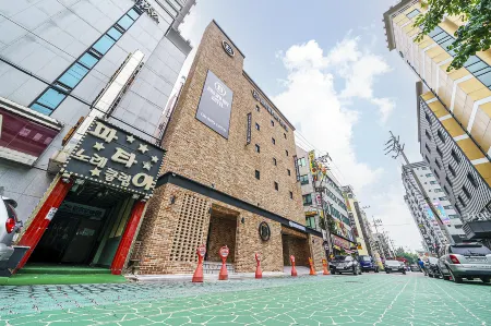 Incheon (Seogu) Brown Dot Отели рядом с достопримечательностью «National Institute of Biological Resources»