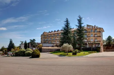 Hotel Rey Sancho Ramírez Somontano SL Hotels in Monzón