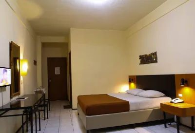 Hotel & Restaurant Augusta Sukabumi Hotel dekat Gereja Katolik St. Fransiskus Assisi Cibadak