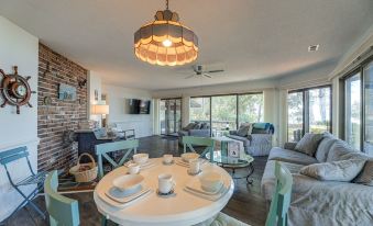New Bern Home w/ Direct Access to Neuse River