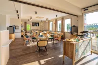 Sure Hotel by Best Western Sarlat-la-Caneda Hotels in Vezac