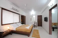 Hotel Sai Sangam Hotels near Shree Ballaleshwar Ganesh Mandir