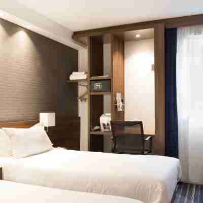 Holiday Inn Express Amiens Rooms