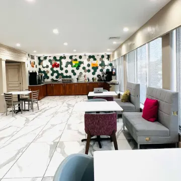 Quality Inn & Suites McDonough South I-75