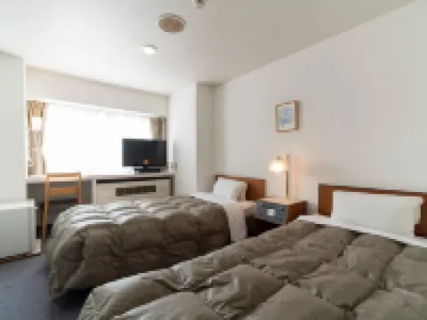 Hotel Econo Higashi Kanazawa โรงแรมในยูระ