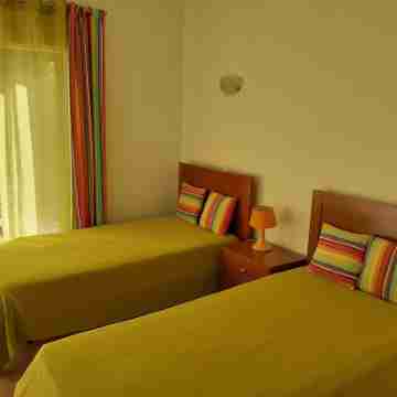 Clube Meia Praia Rooms