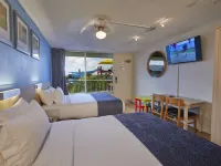 Ramada by Wyndham Hotel & Water Park Hotels near Crystalbrook Golf Course