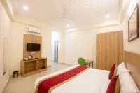 Hotel Lemon Suites & Banquet Noida Sector 62