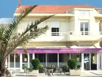 Hôtel le Carnon Hotels in Perols