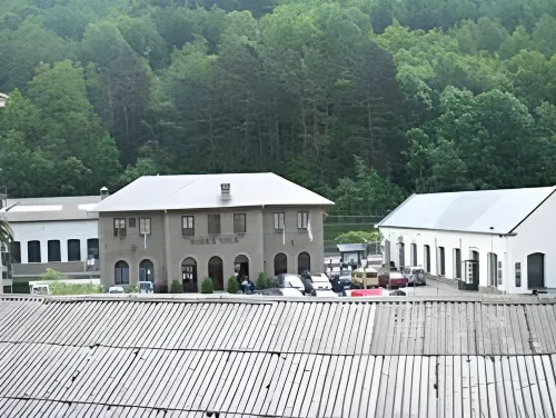 Hostal Porta de Núria Hotels in Ripoll