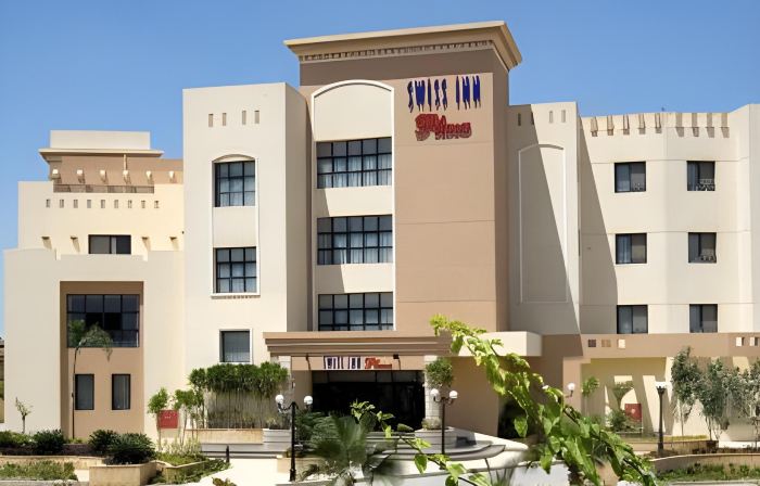 منتجع سويس إن بيراميدز جولف القاهرة