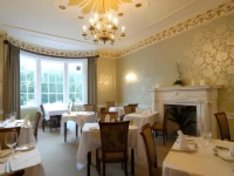 多寧頓莊園酒店 達寧頓堡酒店