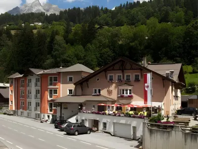 Posthotel Strengen am Arlberg Hôtels à : See