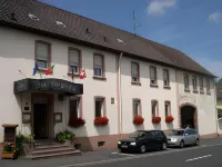 Hotel-Gasthof Zum Freigericht Hotels near Lidl