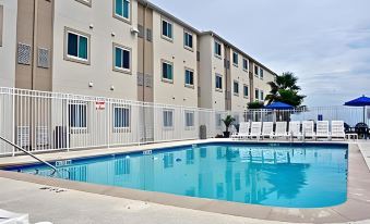 Motel 6 Biloxi, MS - Beach