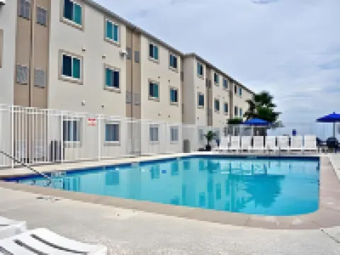Motel 6 Biloxi, MS - Beach