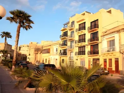 Harbour Lights Seafront 2 Bedroom Apartments with Panoramic Sea Views - by Getawaysmalta