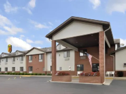 Super 8 by Wyndham Coshocton Roscoe Village Hotels in Coshocton County
