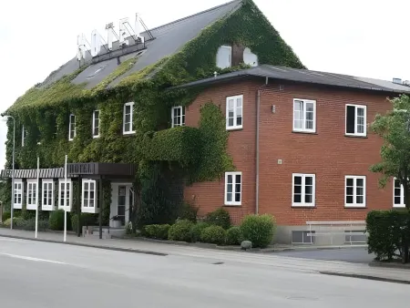 Hotel Aulum Kro Отели в г. Vildbjerg