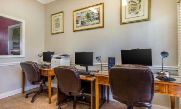 Best Western Plus Santee Inn