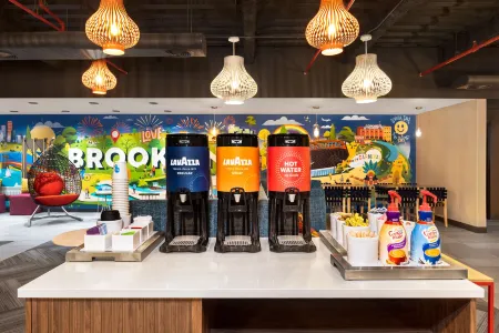 Tru by Hilton Brooklyn Отели рядом с достопримечательностью «Кладбище Грин-Вуд»