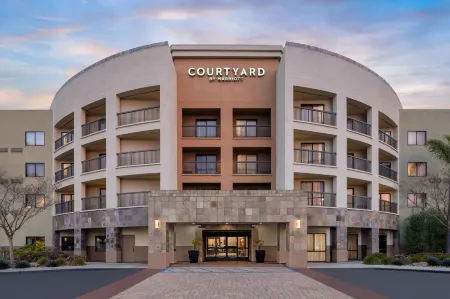 Courtyard San Diego Central Отели рядом с достопримечательностью «Университет Калифорния, Сан-Диего»