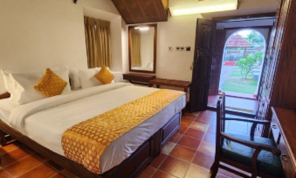 Kumarakom Tharavadu - A Heritage Hotel, Kumarakom by Perfect Stays