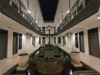 Sentral Boutique Hotel Kediri Hotel di Pesantren