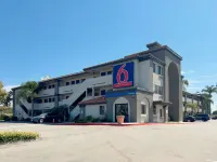 Studio 6 Bellflower, CA - Los Angeles Hotels in Bellflower