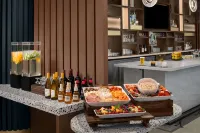 Embassy Suites by Hilton Madison Downtown - breakfast