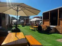 Leaf Trailer House Hotel di Mashiki