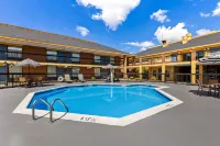 Best Western Fayetteville Inn - Kolam Renang