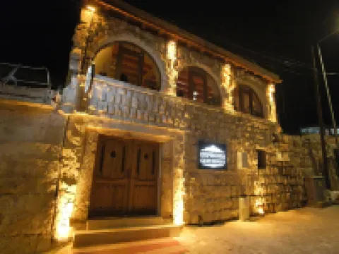 Euphoria Cave House Hotel a Nar