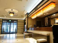 APA Hotel Hachinohe Chuo - Parkplatz