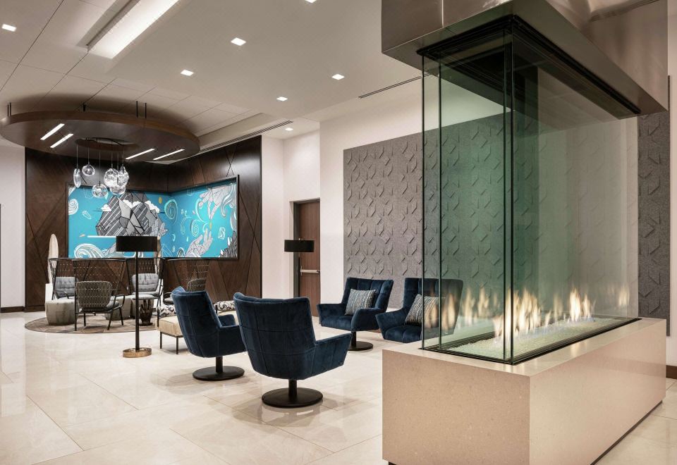 2. 홈2 스위트 바..