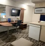 Sleep Inn & Suites Fond du Lac - parking