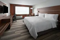Holiday Inn Express & Suites ELKHORN - LAKE GENEVA AREA by IHG