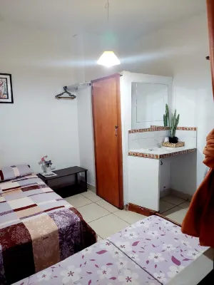 Kitara House Backpackers Hostel Hotels in 