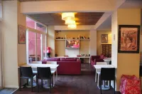 Circus Hostel