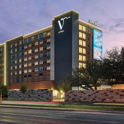 Lively Hotel on Oak Oklahoma City, Tapestry by Hilton 펜스퀘어몰 주변 호텔