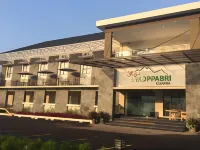 RedDoorz Premium @ Griya Inkoppabri Cisarua Puncak Hotell i Leuwimalang