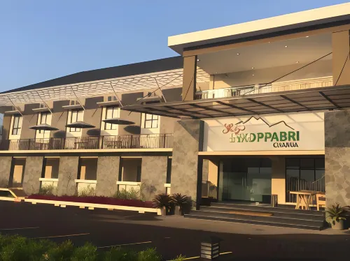 RedDoorz Premium @ Griya Inkoppabri Cisarua Puncak