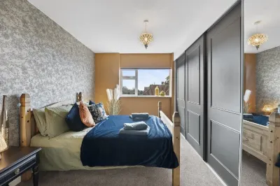 The Beacon, 2 bed Flat in Herne Bay With Parking Отели рядом с достопримечательностью «Бишопстон Фейри Вудс»